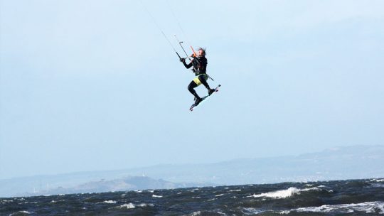Big Air Weekend - Kitesurfing Lessons Scotland - Kitesurf Scotland School - Edinburgh, Glasgow, Dundee, Aberdeen, Inverness - Kitesurfing Lessons